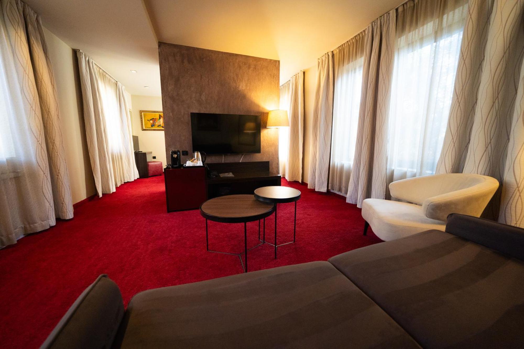 Famous House 3* Filibe